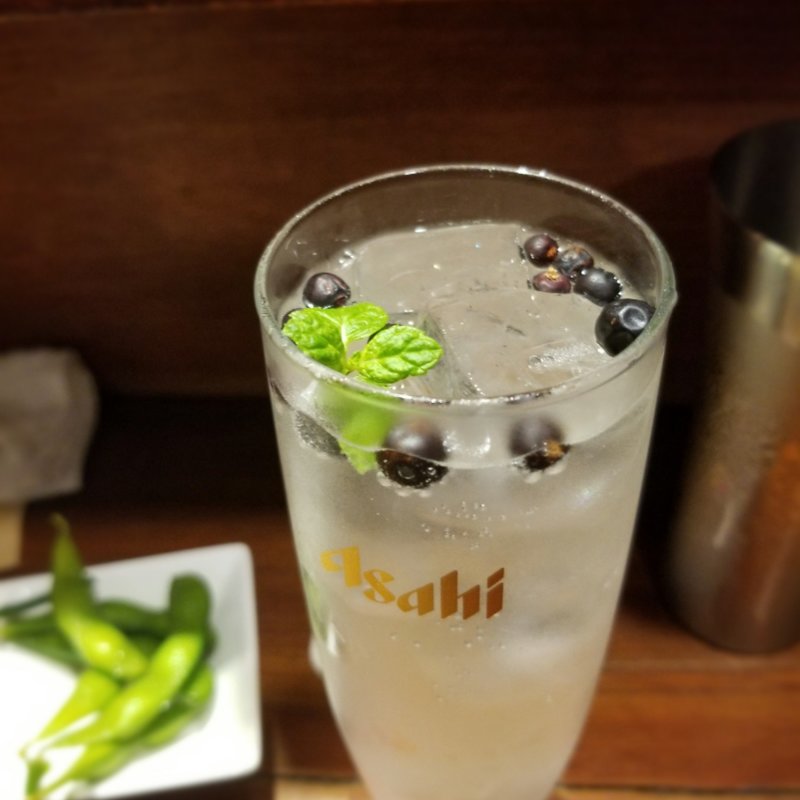 燻製ジントニック(煙 燻製バル トリベーネ なんば法善寺店)