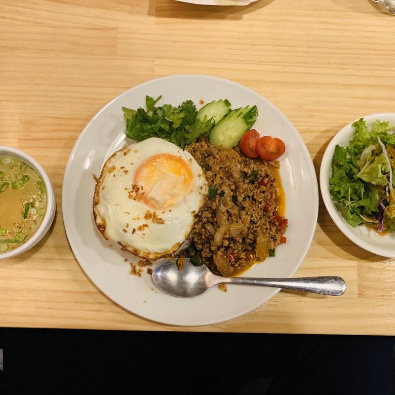 ガパオライス(大衆串酒場　歩)