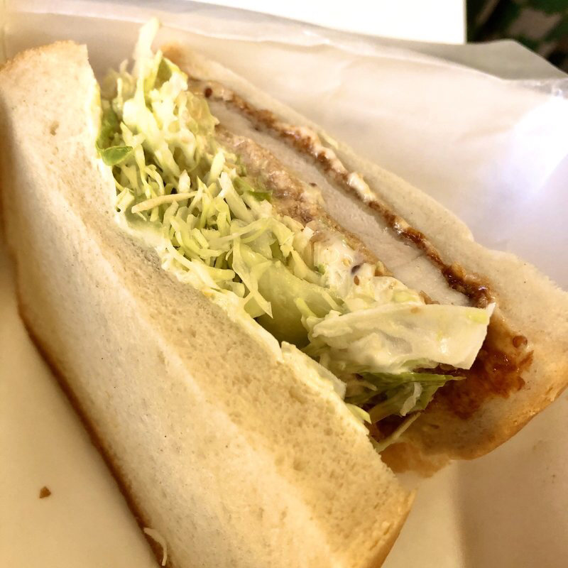 カツサンド　からしマヨネーズ(三日月屋 カツサンドの店)