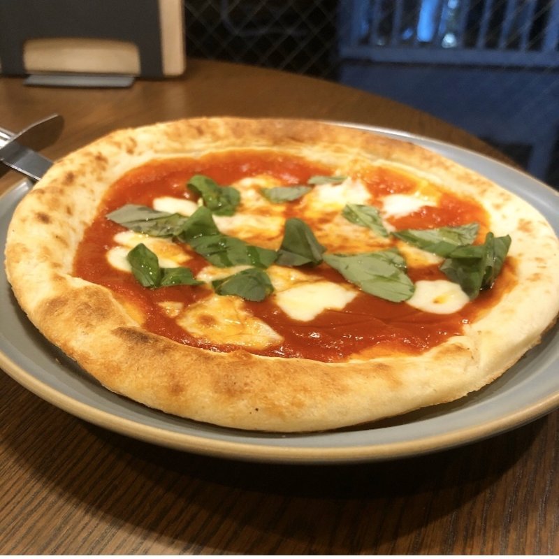 ピザ(cafe&bar pocher)