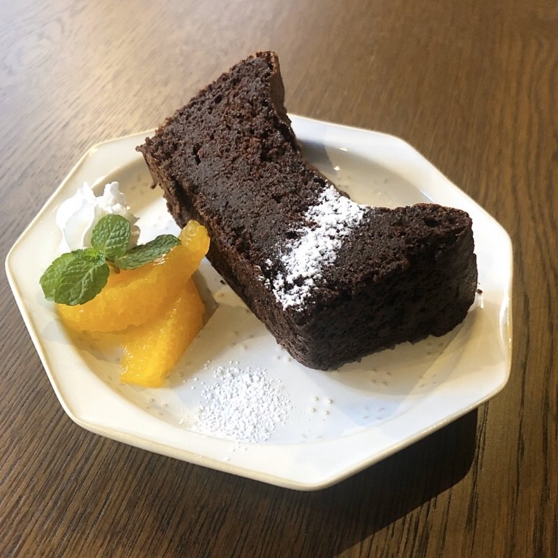 ガトーショコラ(cafe&bar pocher)