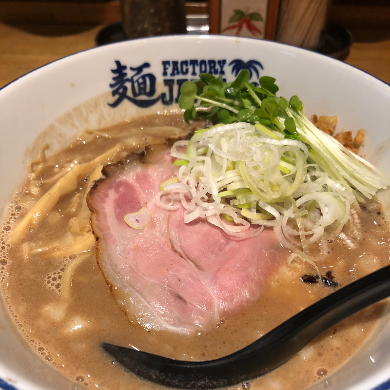煮干？ラーメン(自家製麺 麺FACTORY JAWS)