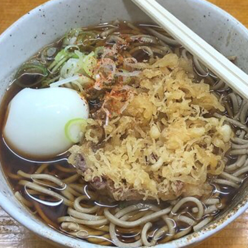 いかかき揚 半熟玉子そば(二葉 （ふたば）)