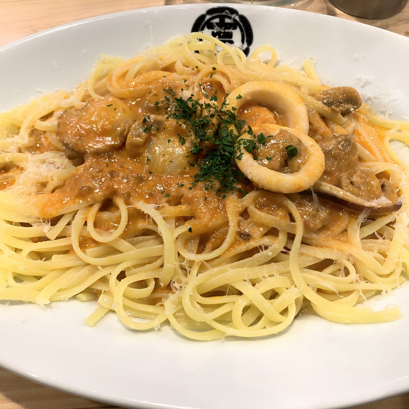 魚介のトマトクリームソース(スパ吉 （スパキチ）)