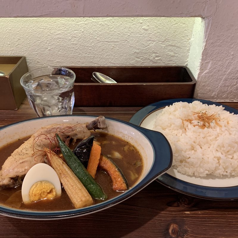 定番チキンレッグカレー(ZORA)