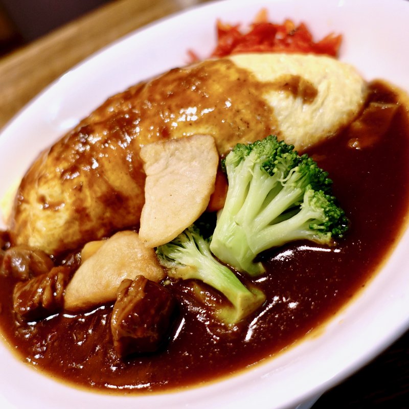 ビーフシチューオムライス(レッドリバー)