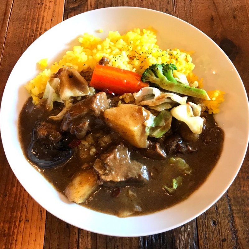 ムジャ店長こだわりスパイシーマトンカレー(イタリアンカジュアルダイニング プランポーネ )