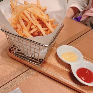フライドポテト(俺のBakery&Cafe 松屋銀座 裏)