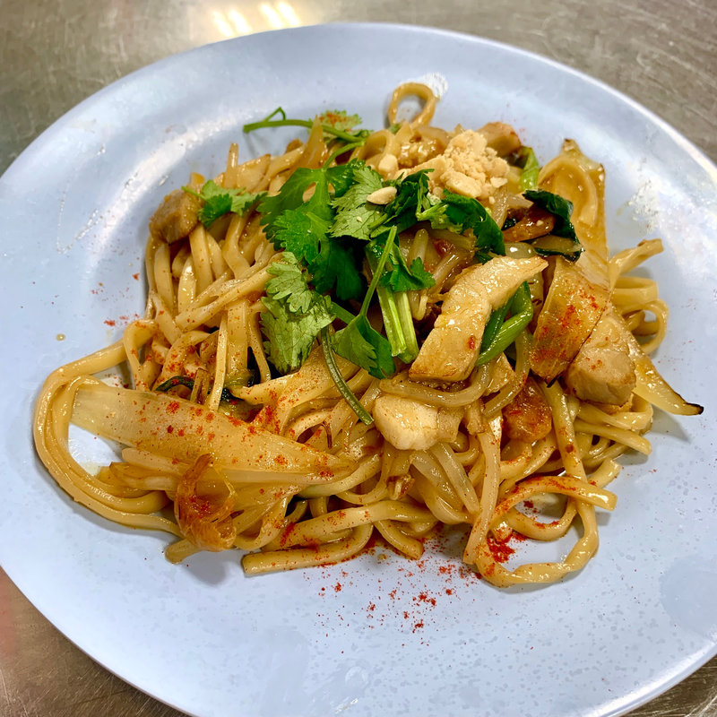 そのだの麺を使ったパッタイ(台風飯店)