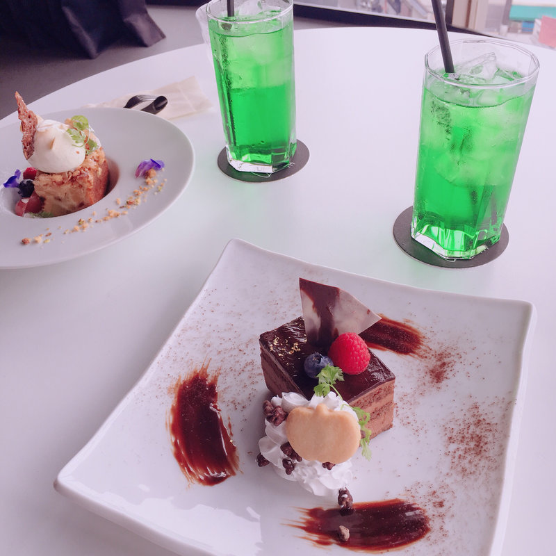 チョコレートケーキ(アミューズカフェシアター)