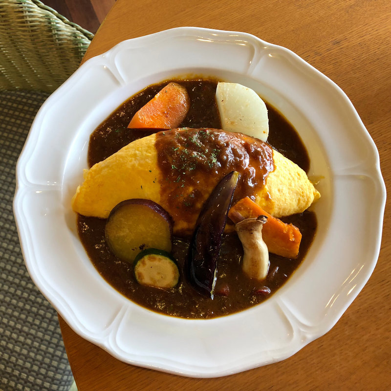 野菜カレーオムライス(北山 洋食カフェ 和蘭芹 （パセリ）)