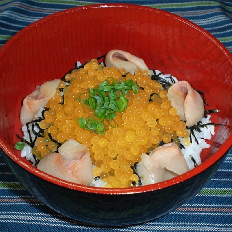 川魚のいくら丼(あまごの里 （あまごのさと）)