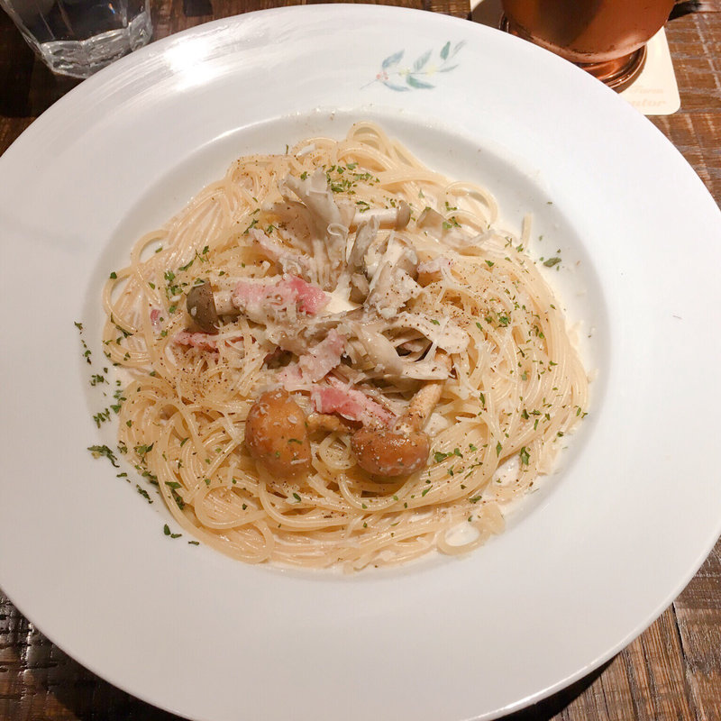 たっぷりキノコのボルチー二クリームソースパスタ(ドトール珈琲農園 大宮店)