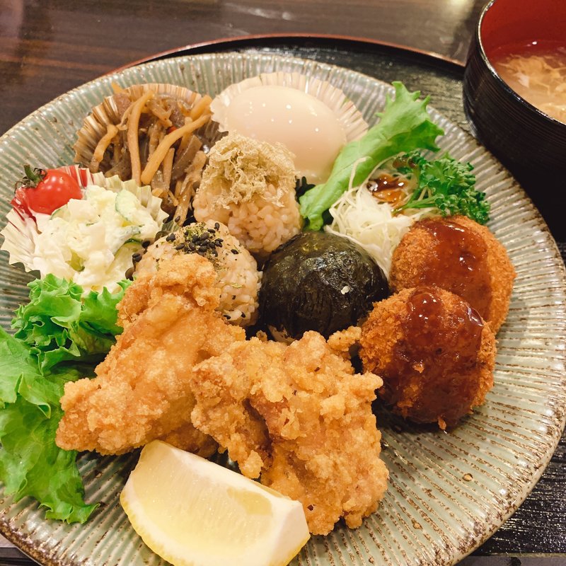 日替わりプレートランチ(かしわすき　おばん菜　小倉家)