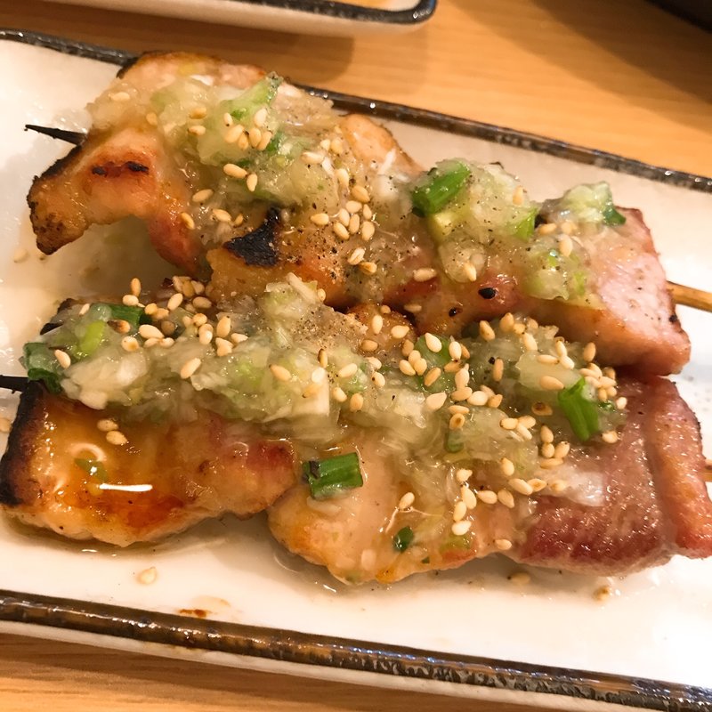 豚バラ串焼ネギ塩だれ(炭火焼きとり簾)