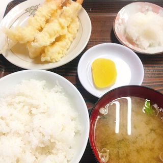 エビ天ぷら定食(鶴亀屋食堂 （名物マグロ丼）)