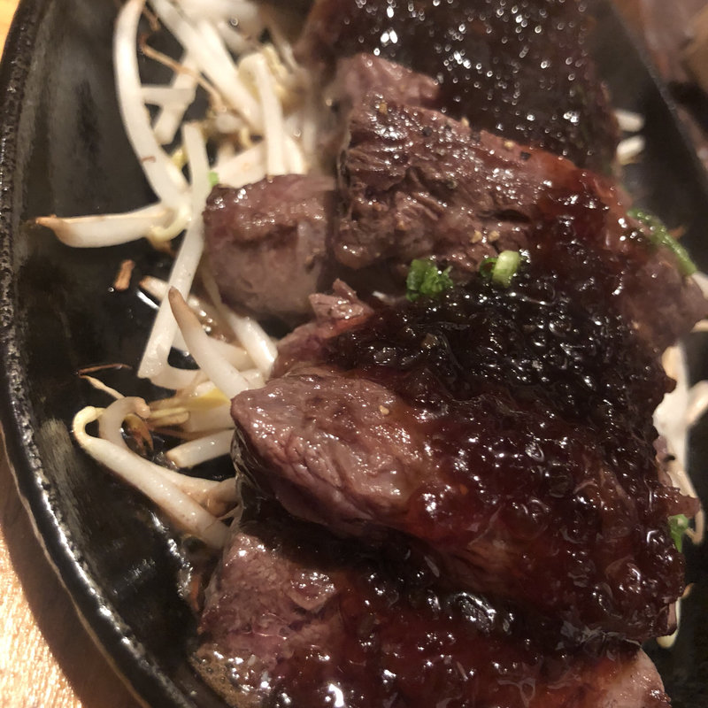 黒豚ハラミ鉄板(とんとんぶー )