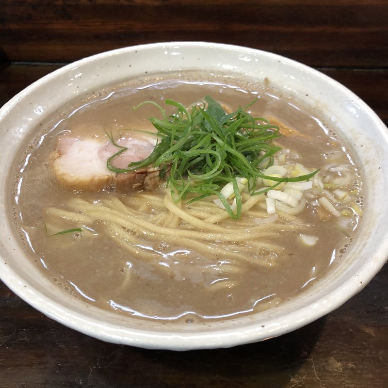 とんこつラーメン(桐麺 )