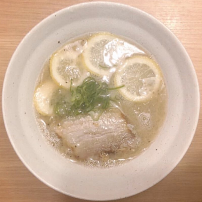 レモン豚骨(真麺武蔵 TAKEZO上津店)