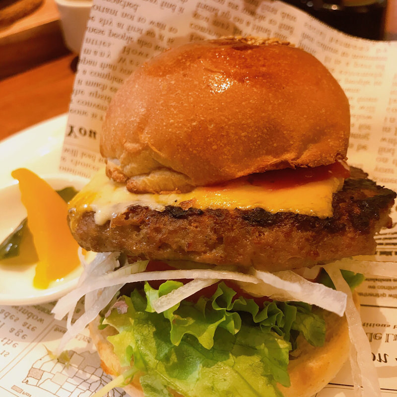 アメリカンクラシックチーズバーガー（ポテト、スープ、ドリンク付）(Muu Muu Diner くずはモール店)