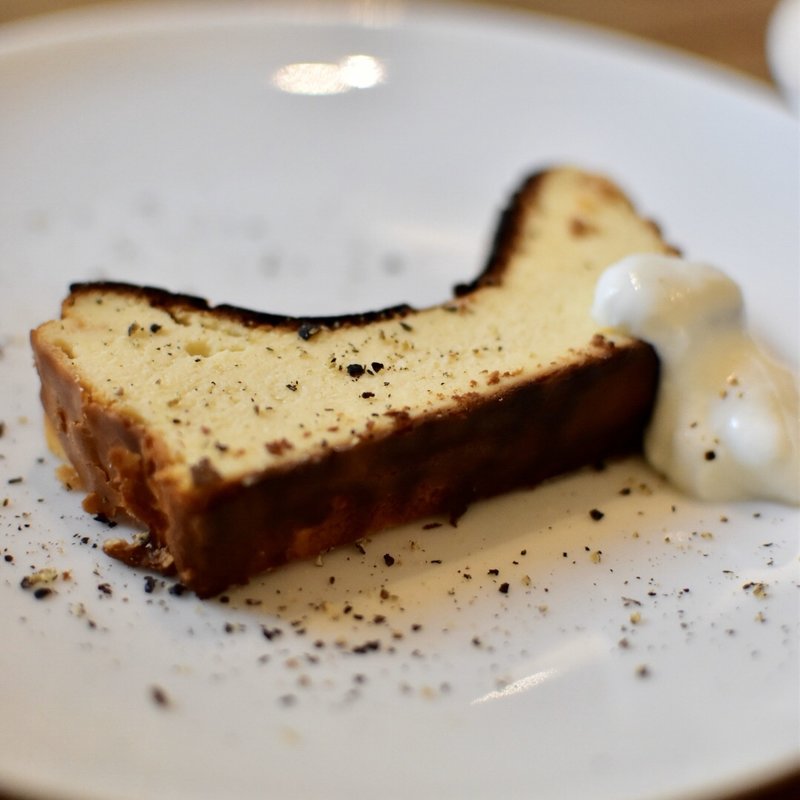 ブラックチーズケーキ(驢馬とオレンジ)