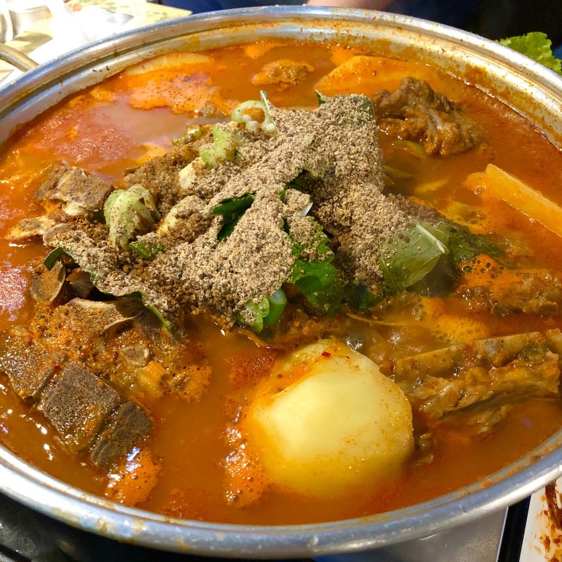 カムジャタン(チャカン食堂)