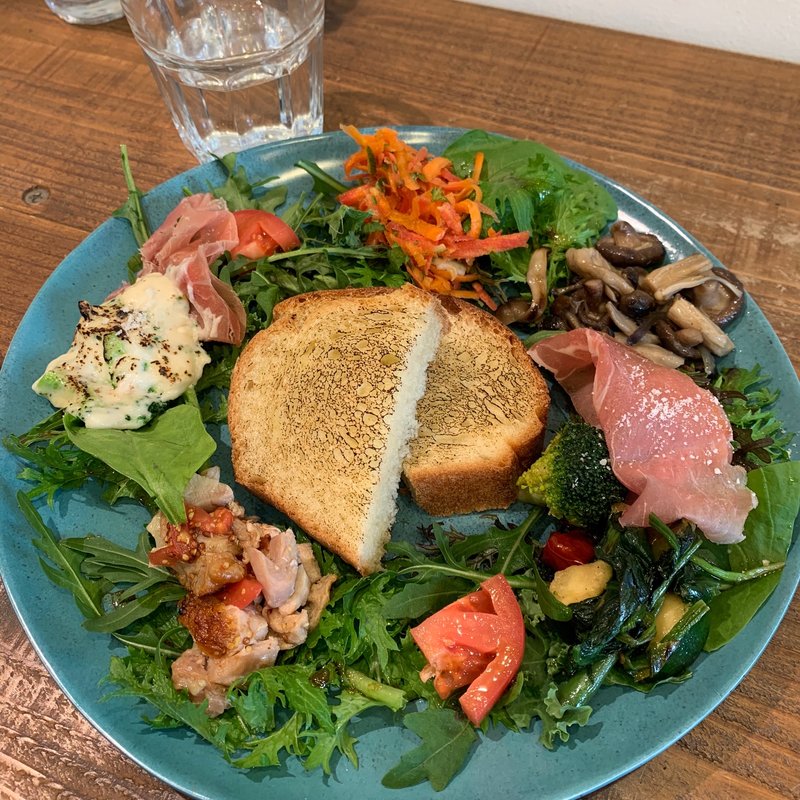 サラダデリプレート(Hello Deli 参宮橋)