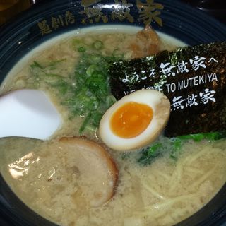 豚骨醤油ラーメン(無敵家)