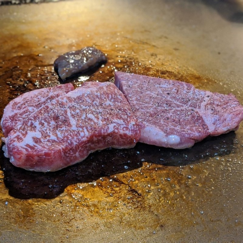 黒毛和牛サーロイン・ヒレ(ステーキハウス 岩下正明)