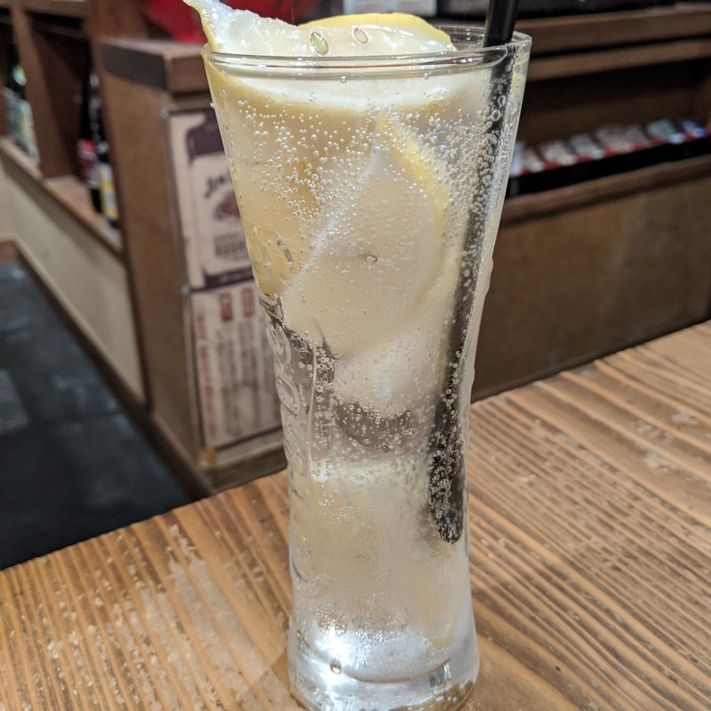 カチカチレモンサワー(牛ホルモン串　吉村)