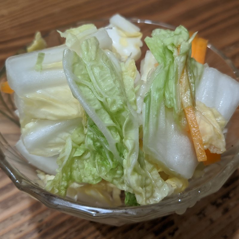 お通し(牛ホルモン串　吉村)