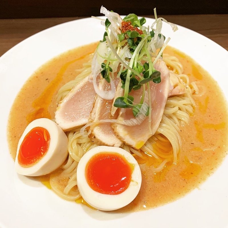 限定 よだれ鶏のトマトロロつけ麺(八咫烏)