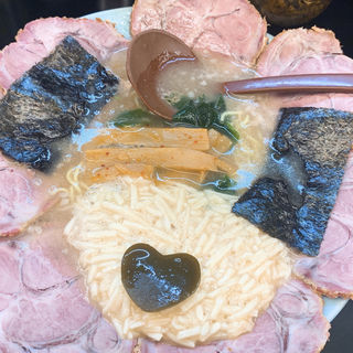 チャートロラーメン(壱発ラーメン 相模原店 （イッパツラーメン）)