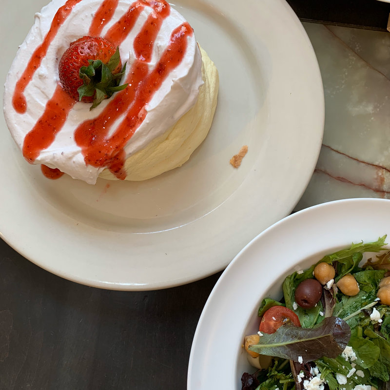 イチゴマスカルポーネパンケーキ(Urth Caffé 表参道 （アースカフェ）)