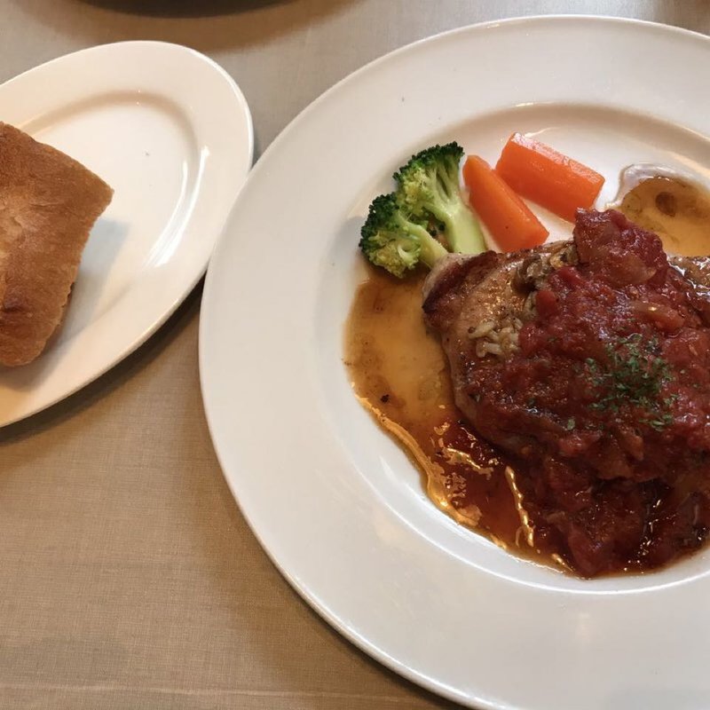 オリヴァポークのトマトソース(らせん屋)