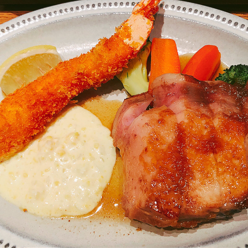 海老フライ＆トンテキ(洋食あじと)