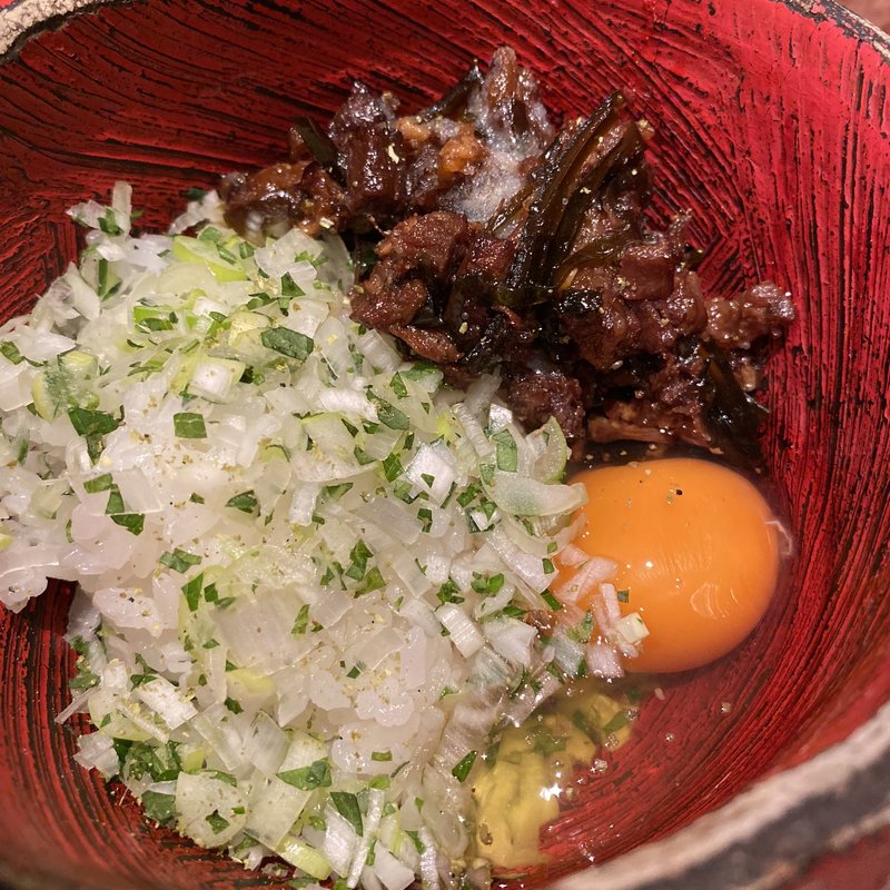 牛すじたまごかけご飯(鳥茂)