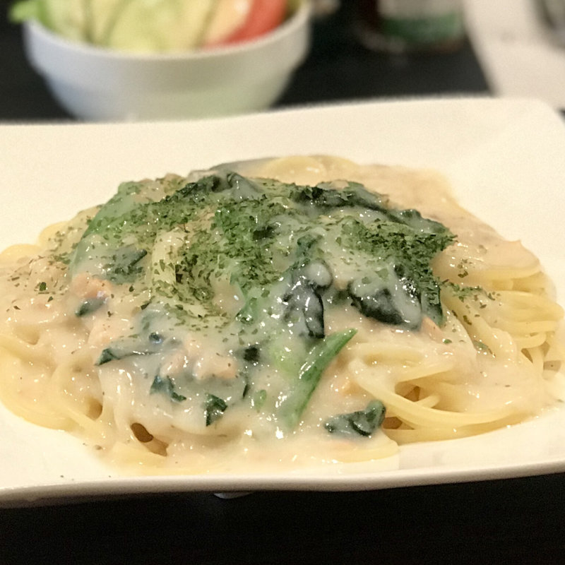 しゃけのクリームソース(ミニサラダ/コーヒー付き)(テイスティカフェ)