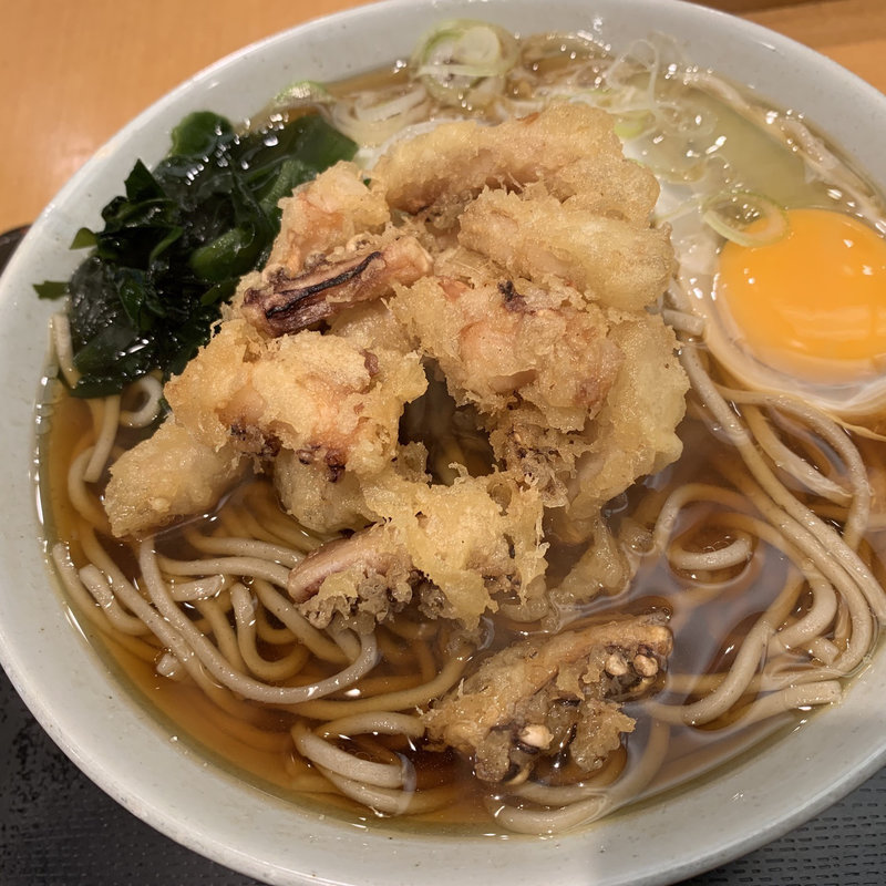 月見そば大盛り、げそ天(かのや新橋銀座口店)