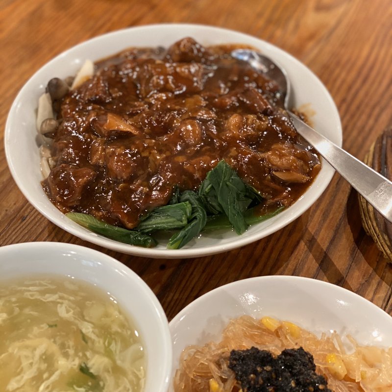 牛肉の醤油煮込(鍋家 幡ケ谷店)