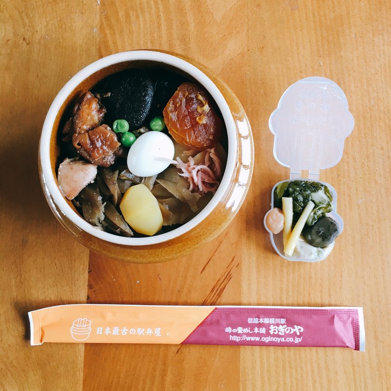 峠の釜飯(おぎのや)