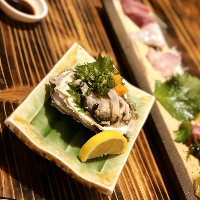 生牡蠣(隠れ居坂屋　魚たつ )