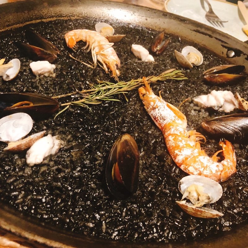 イカスミパエリア(XIRINGUITO Escribà)