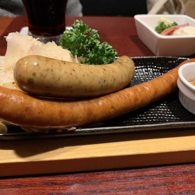 ガーリックソーセージ・ピリ辛チョリソー(銀座ライオン 銀座クラシックホール)