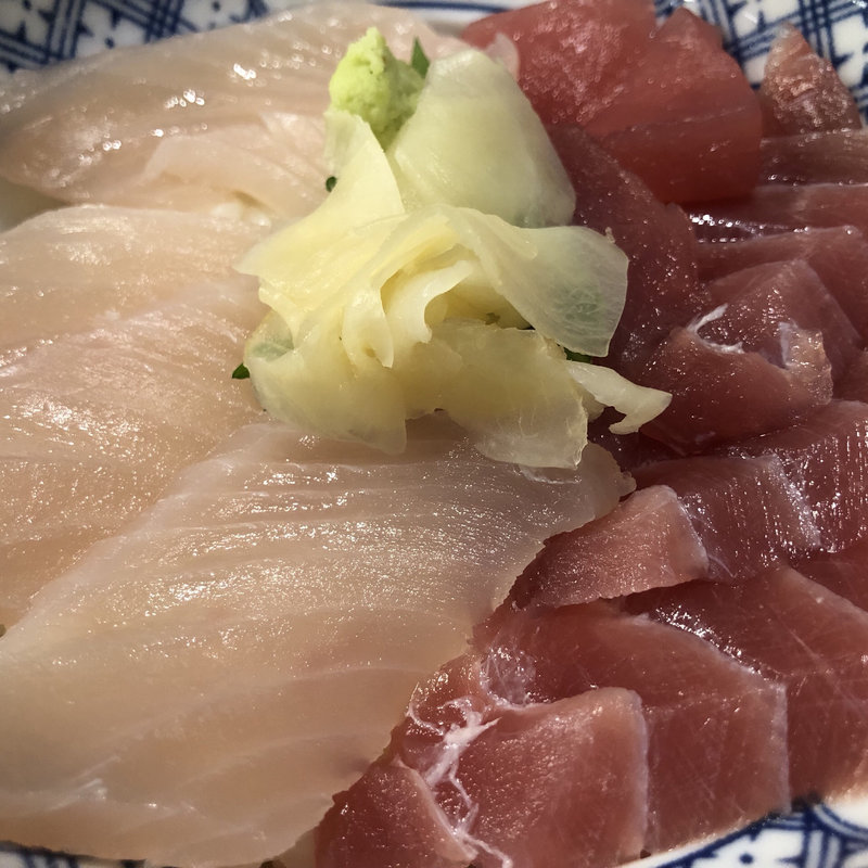 2色丼(磯丸水産 桃谷商店街店)