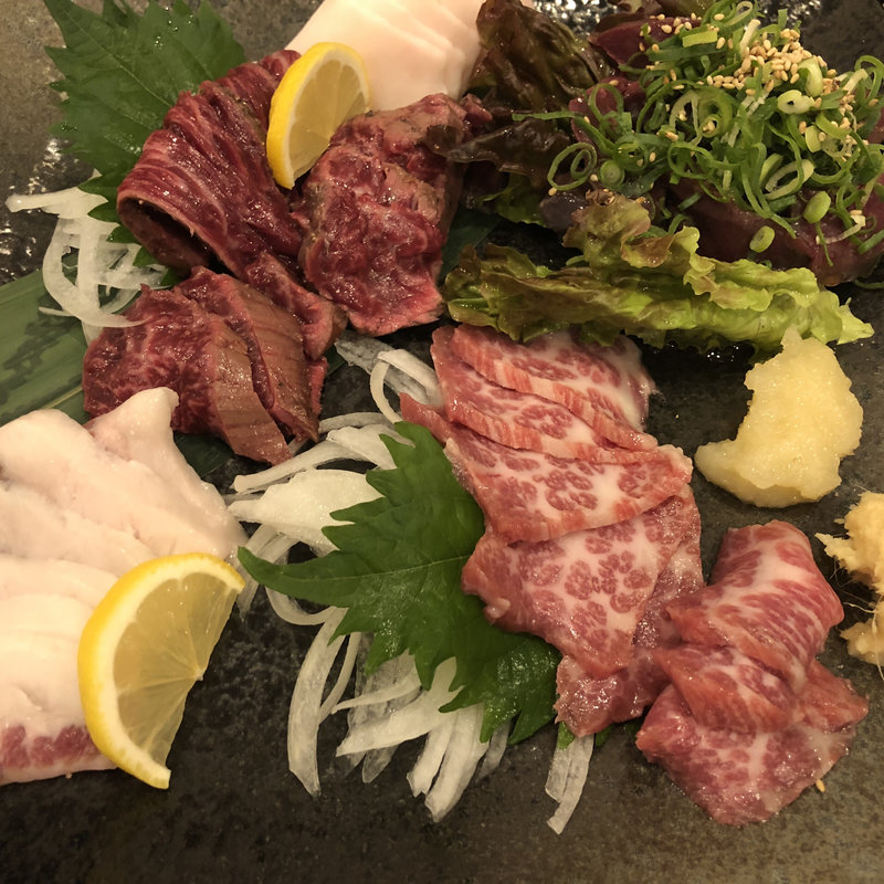 馬刺し盛り合わせ(さくらや)