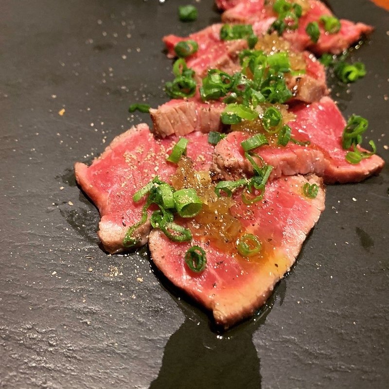 つやま和牛のタタキ(ボアドック （Voirdeaux）)