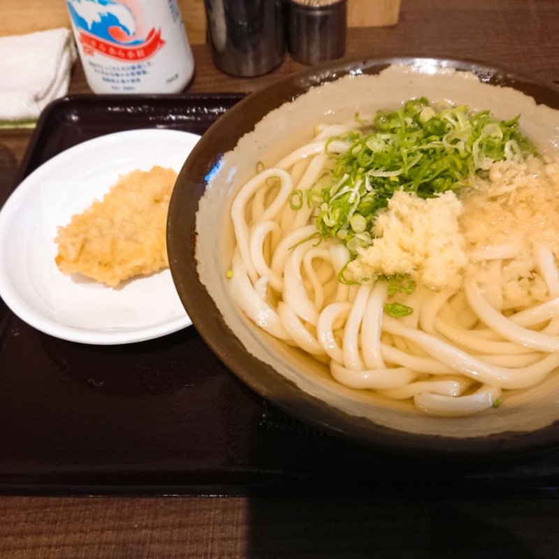 かけうどん(あつもり)(香川 一福 立川店)