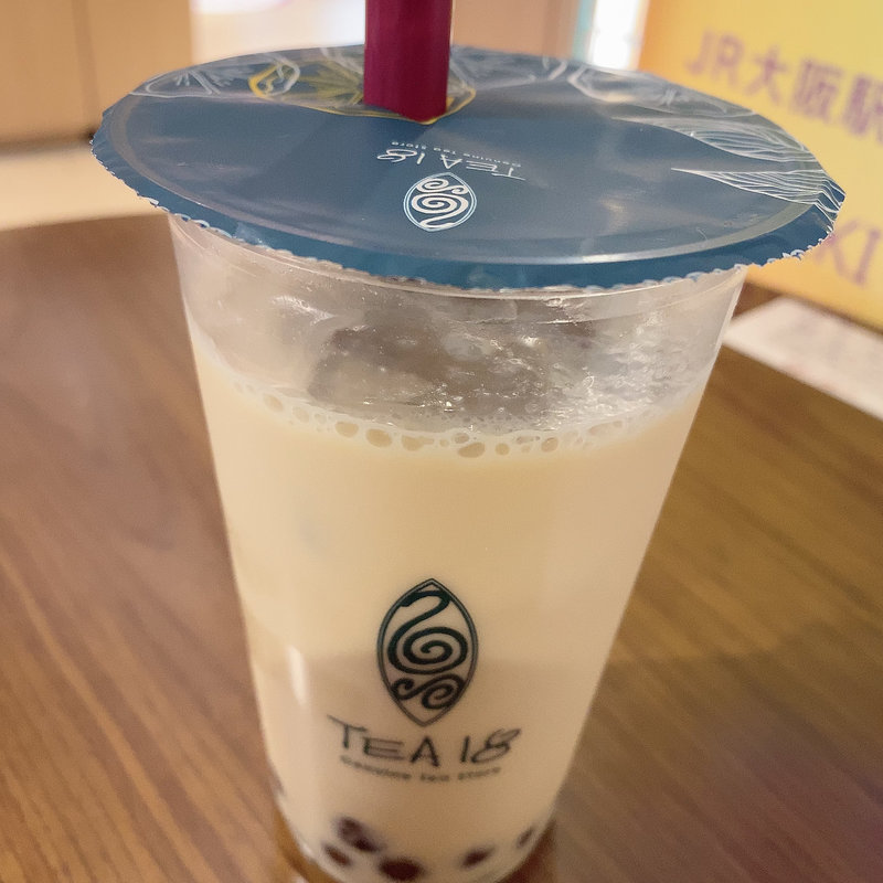 台湾ミルクティー(TEA18 エキマルシェ大阪店)