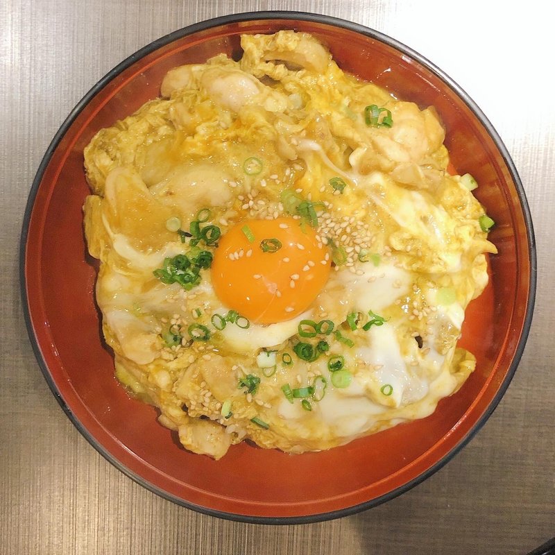 カレー南蛮親子丼(炭火やきとり 萩)